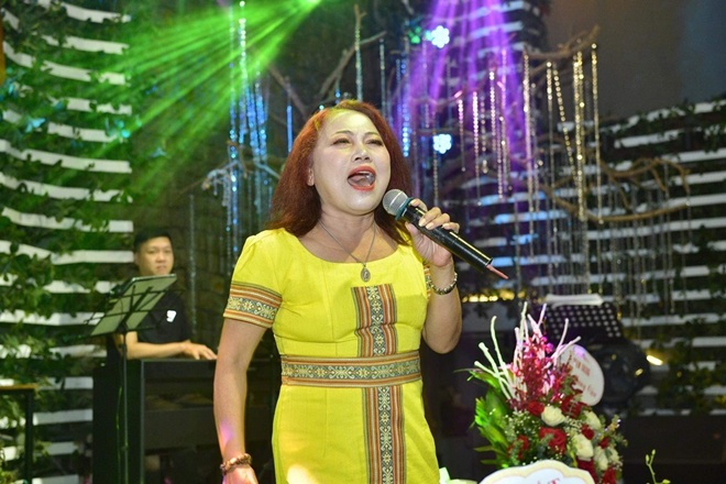 Nữ ca sĩ có niềm đam mê với nghệ thuật từ nhỏ.