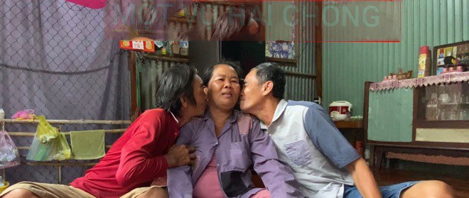 Chị hai hạnh phúc bên cạnh hai người chồng đầu.