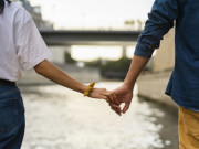 Tin tức - Được vợ của bạn thân giới thiệu người yêu, người đàn ông yêu xa 1 năm mới bàng hoàng biết sự thật