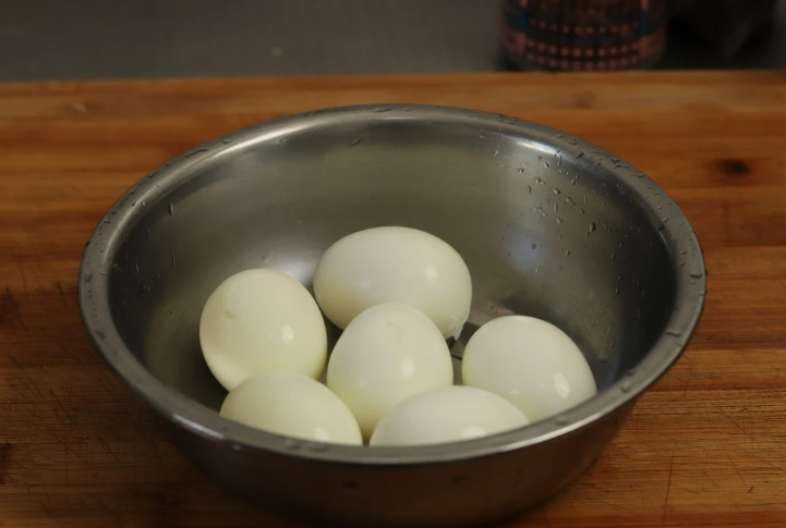 Ăn trứng hơn 30 năm giờ tôi mới thấy cách nấu này, nhìn thôi là nước miếng đã chảy ròng ròng - 5
