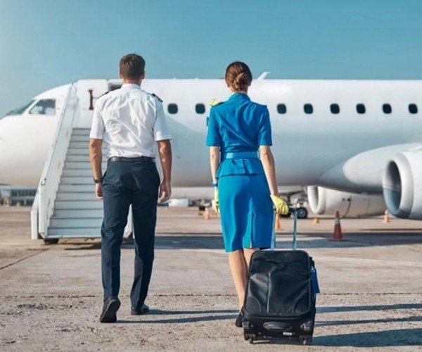 Tiếp viên chính là gương mặt đại diện cho hãng hàng không của họ.