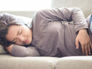 Bà bầu - Đau bụng dữ dội đi viện khám bị đưa vào phòng đẻ, người phụ nữ ngỡ ngàng biết mình mang thai