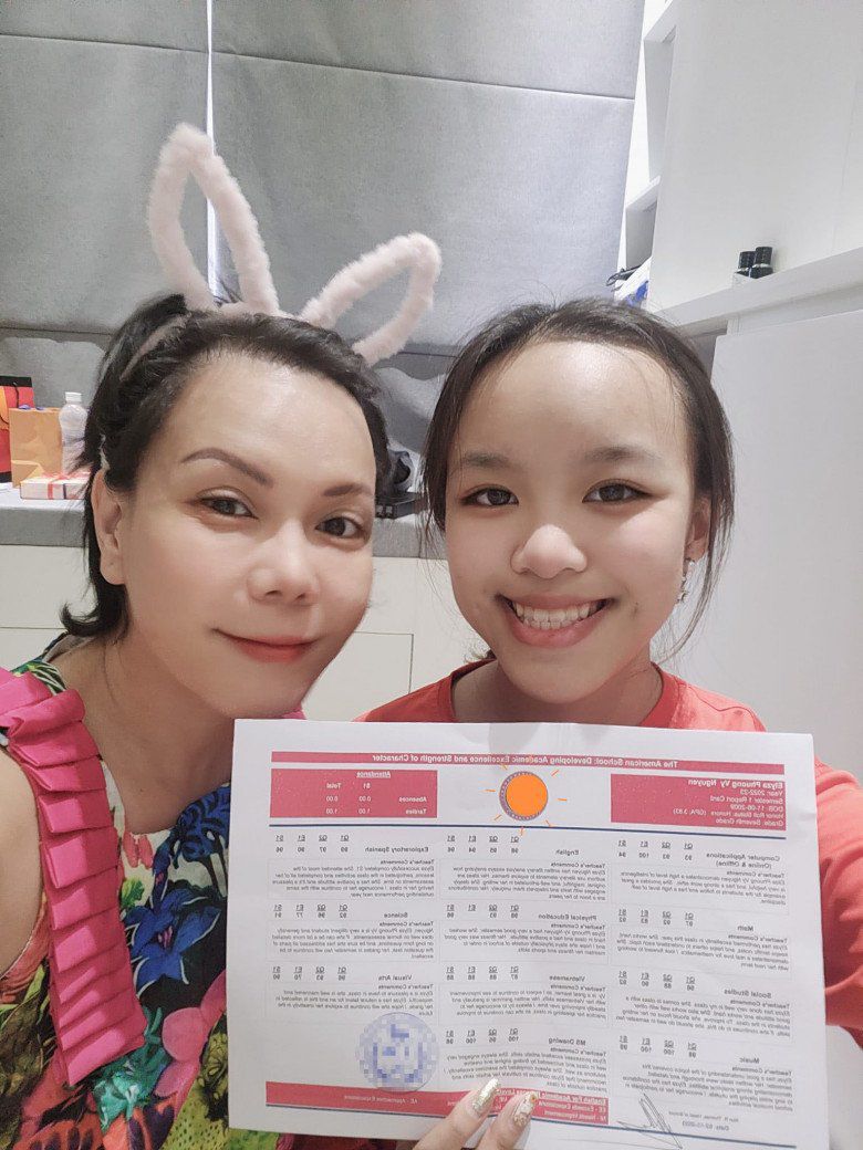 Việt Hương hiếm hoi lộ ảnh đầu trọc bên con gái 14 tuổi, bé cao lớn hơn mẹ, giống 2 chị em - 7