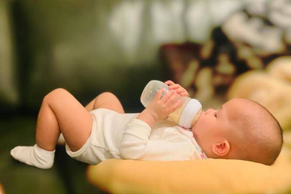 Mẹ bỉm chia sẻ tất tần tật bí quyết tập ti bình cho trẻ theo phương pháp EASY thành công, mẹ yên tâm đi làm - 10