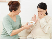 Bà bầu - Con dâu mang bầu, ngày nào mẹ chồng cũng bắt ăn cam chua loét vì lý do trớ trêu