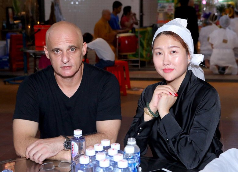 Tháng 3/2022, Phi Thanh Vân thông báo Thierry Blanc - chồng đầu tiên của cô đã ra đi sau cơn đột quỵ. Anh từng xuất hiện trong đám tang bố vợ cũ sau 7 năm ly hôn với Phi Thanh Vân.