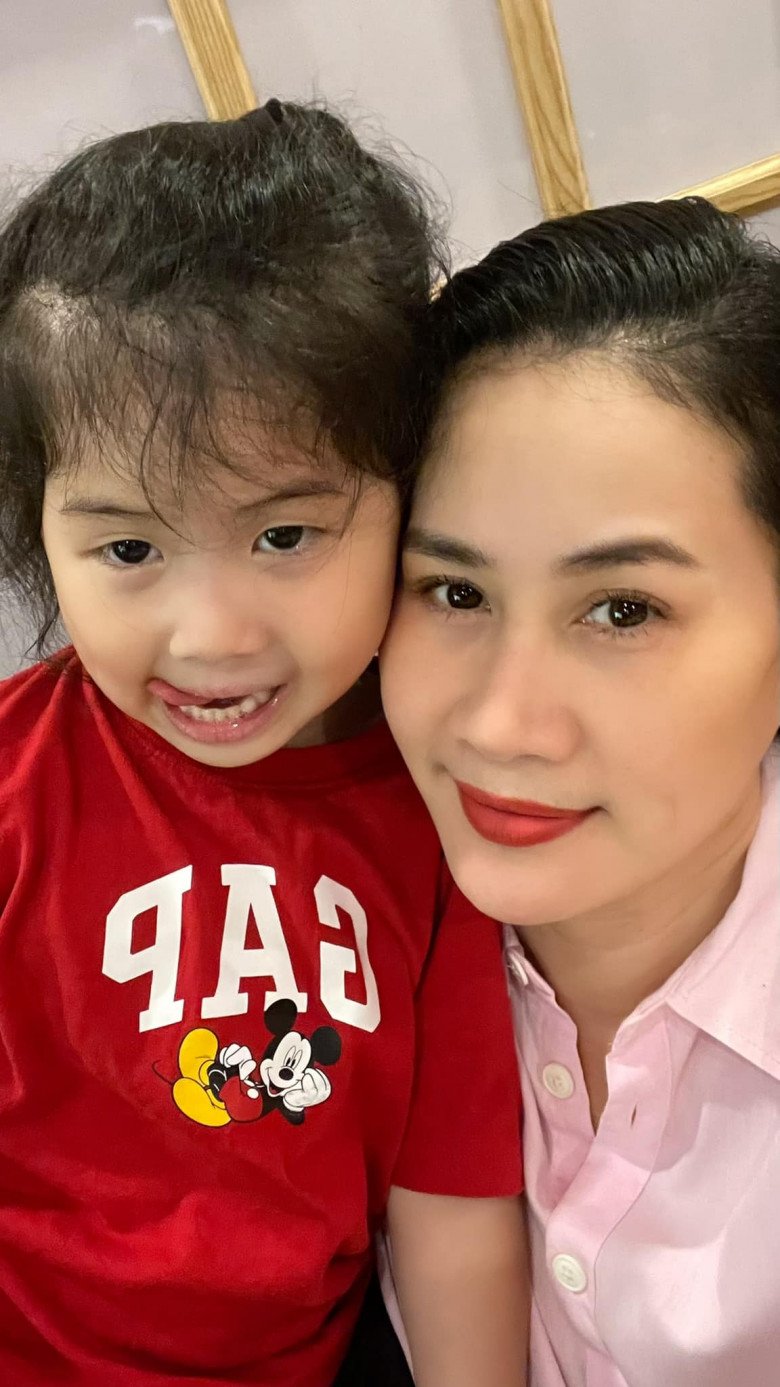 Con gái của nữ diễn viên hiện đã gần 4 tuổi.