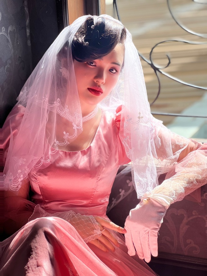 amp;#34;Đối thủamp;#34; Angela Phương Trinh bị tố amp;#34;bê đồamp;#34; cũ đi quay phim mới, lại rơi nước mắt vì cùng một người đàn ông - 5