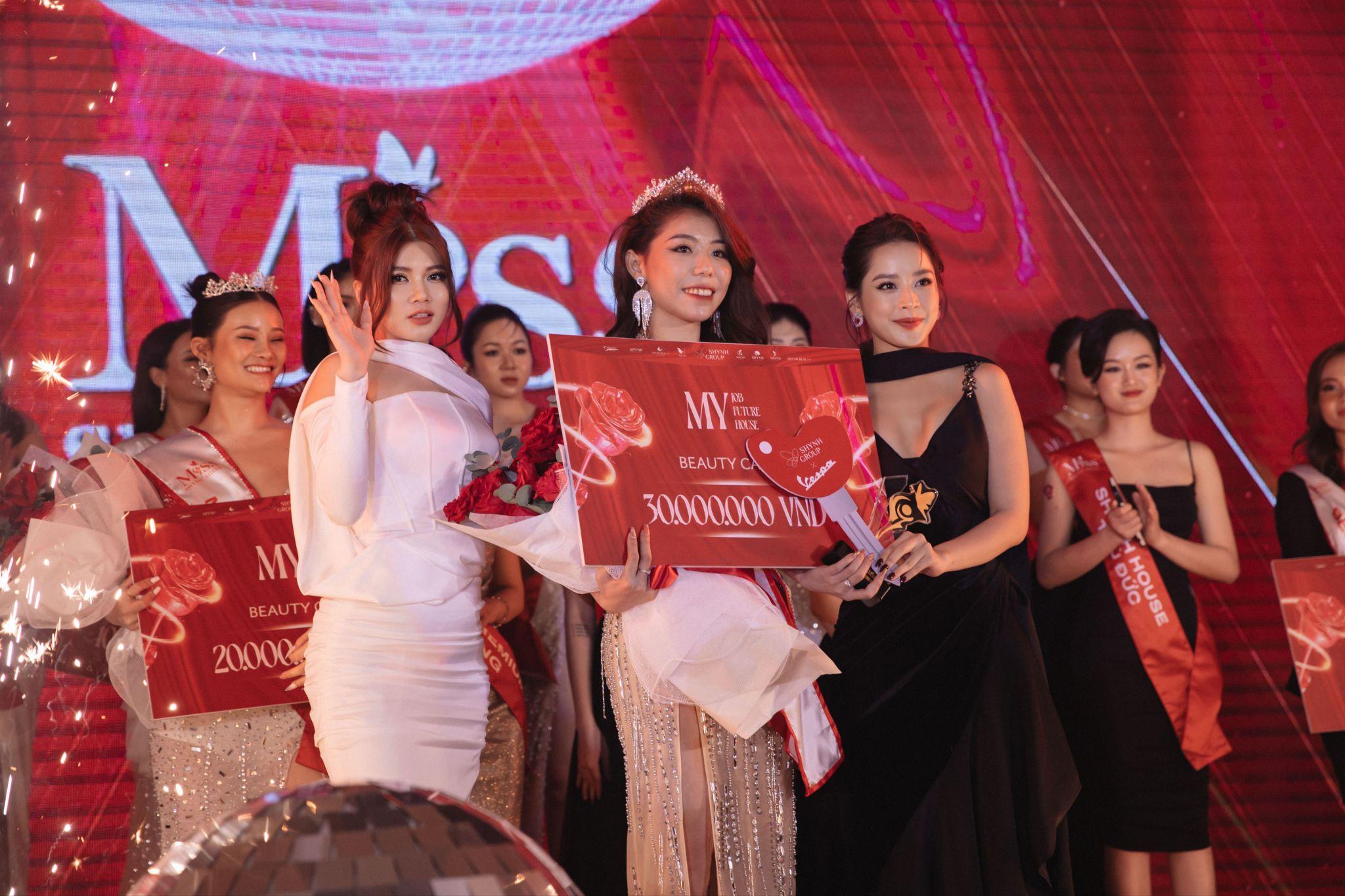 Đêm tiệc tổ chức cuộc thi Miss Shynh Shine với tổng giá trị giải thưởng lên đến 300 triệu đồng