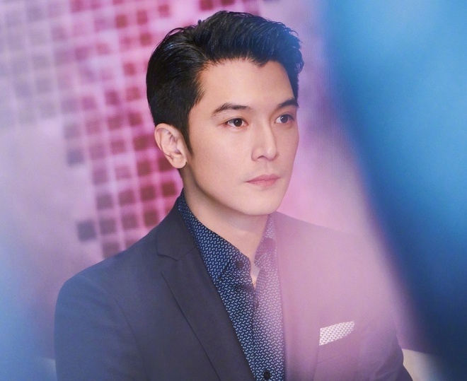 Khưu Trạch khen vợ nấu ăn ngon. 