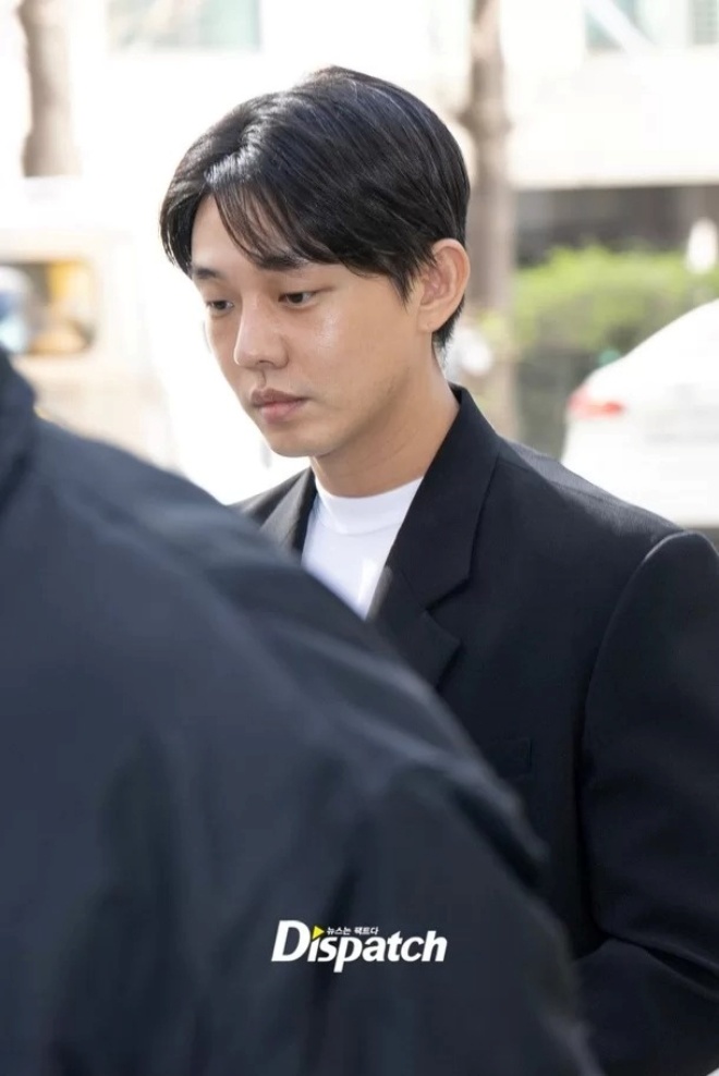 Yoo Ah In lộ diện sau bê bối dùng chất cấm.