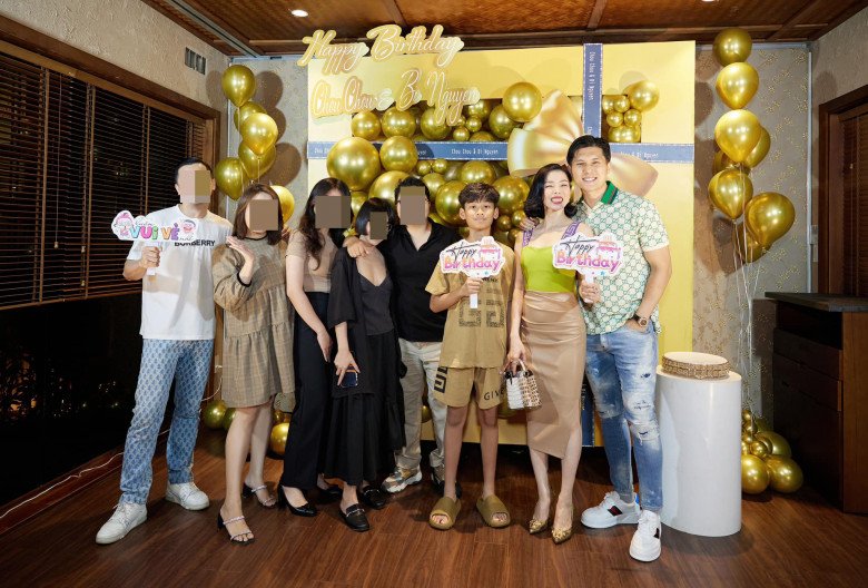 Được tổ chức chung sinh nhật với Lâm Bảo Châu, con trai Lệ Quyên mặc hàng hiệu trông như đồ bộ - 1