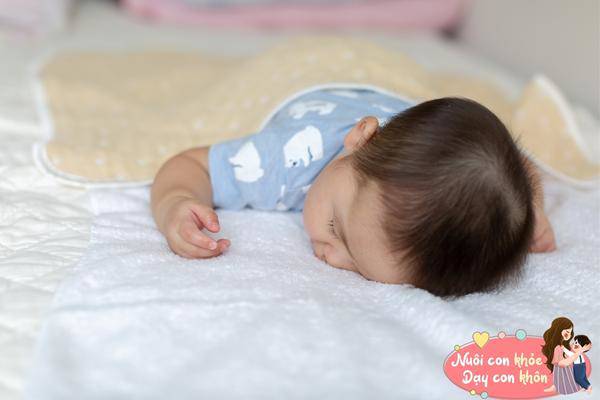 Sai lầm thường gặp của các mẹ bỉm Việt khi chăm trẻ sơ sinh nhưng hầu như ai cũng phớt lờ - 9