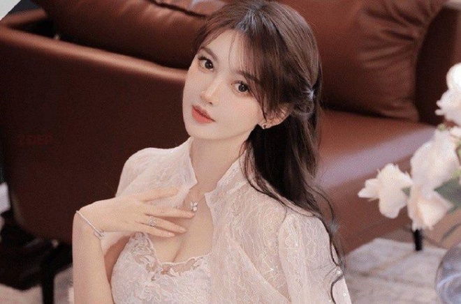 Diệp Kha có thực sự là bạn gái của Huỳnh Hiểu Minh hay không vẫn chưa sáng tỏ.