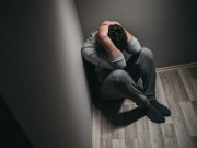 Tin tức - Vô cùng yêu và tin vợ nhưng vẫn mang 2 con đi xét nghiệm ADN để chiều lòng bà nội, kết quả khiến người chồng Hà Nội ôm mặt khóc tu tu