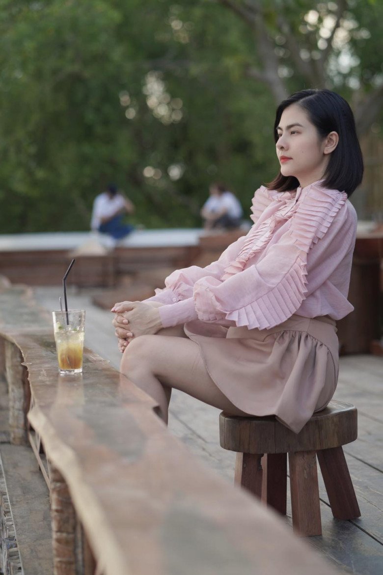 Danh tính mỹ nhân làng phim Việt chấm thi Hoa hậu, tuy không cao nhưng ai cũng ngước nhìn - 6