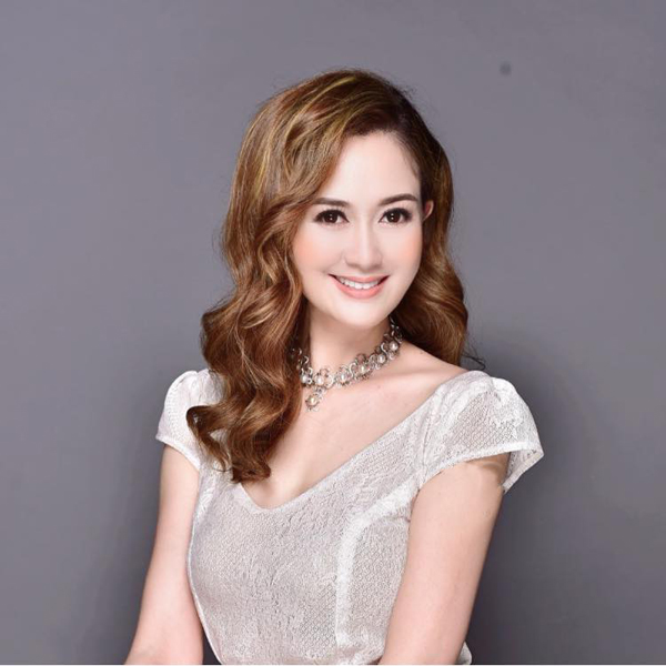 Cô quyết định nghỉ việc vì muốn sinh con.