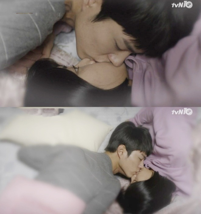 Lúc thực hiện nụ hôn màn ảnh đầu tiên, Park Bo Gum và Hyeri mới ngoài 20 tuổi, còn rất trẻ.