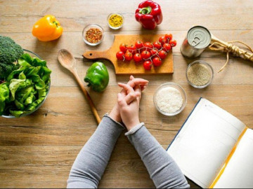 Chỉ ăn rau mà không ăn cơm, sau nửa năm cơ thể có gì thay đổi?