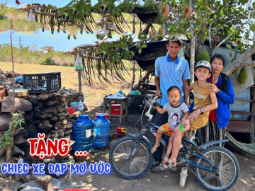 Người đàn ông 50 tuổi cưới gái tân 27 tuổi: Con trai nhỏ sung sướng khi có xe đạp mới, vợ chồng cũng có quà khủng