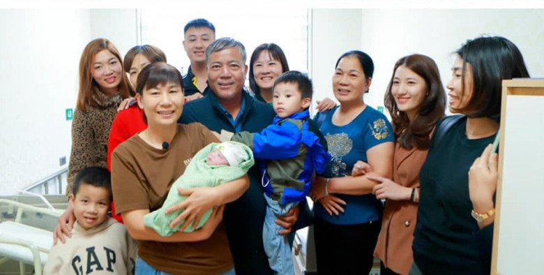 Chiều ngày 30/3/2023 có lẽ là ngày vui và hạnh phúc nhất của gia đình sản phụ. (Ảnh: BSCC)