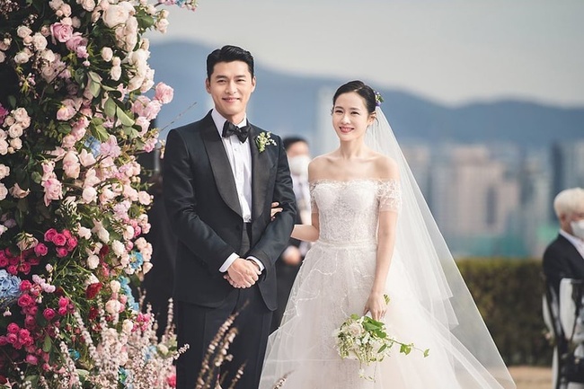 Mặc đồn thổi ly hôn, Son Ye Jin tung ảnh chưa từng công bố bên Hyun Bin, mặc váy cưới đẹp diễm lệ - 8