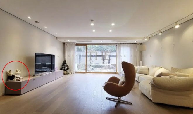 Bên trong phòng khách nhà Son Ye Jin.