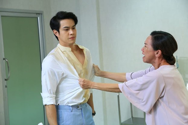 Con trai tôi và bà thông gia cứ bần thần hết cả người, còn không tin là sự thật nó đã ra đi. (Ảnh minh họa)