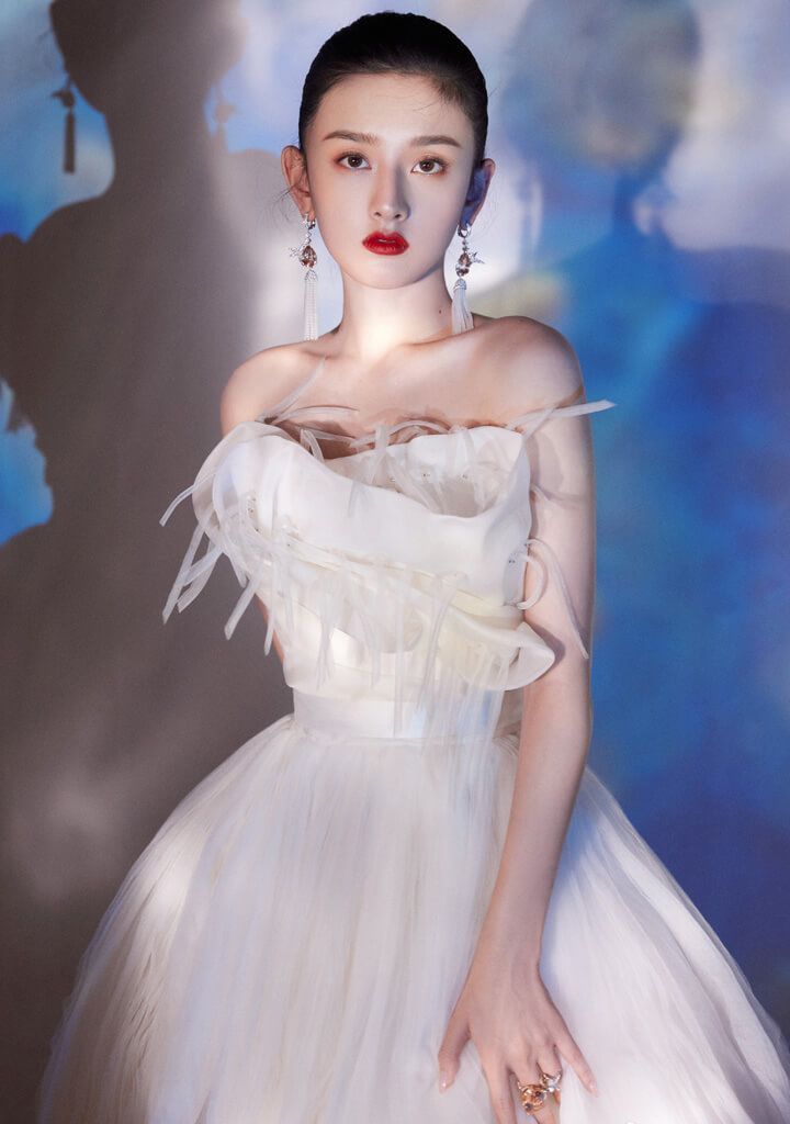 Với phong cách sang chảnh, đẳng cấp cùng thần thái đỉnh cao, mỹ nhân này ngày càng ra dáng ngôi sao.