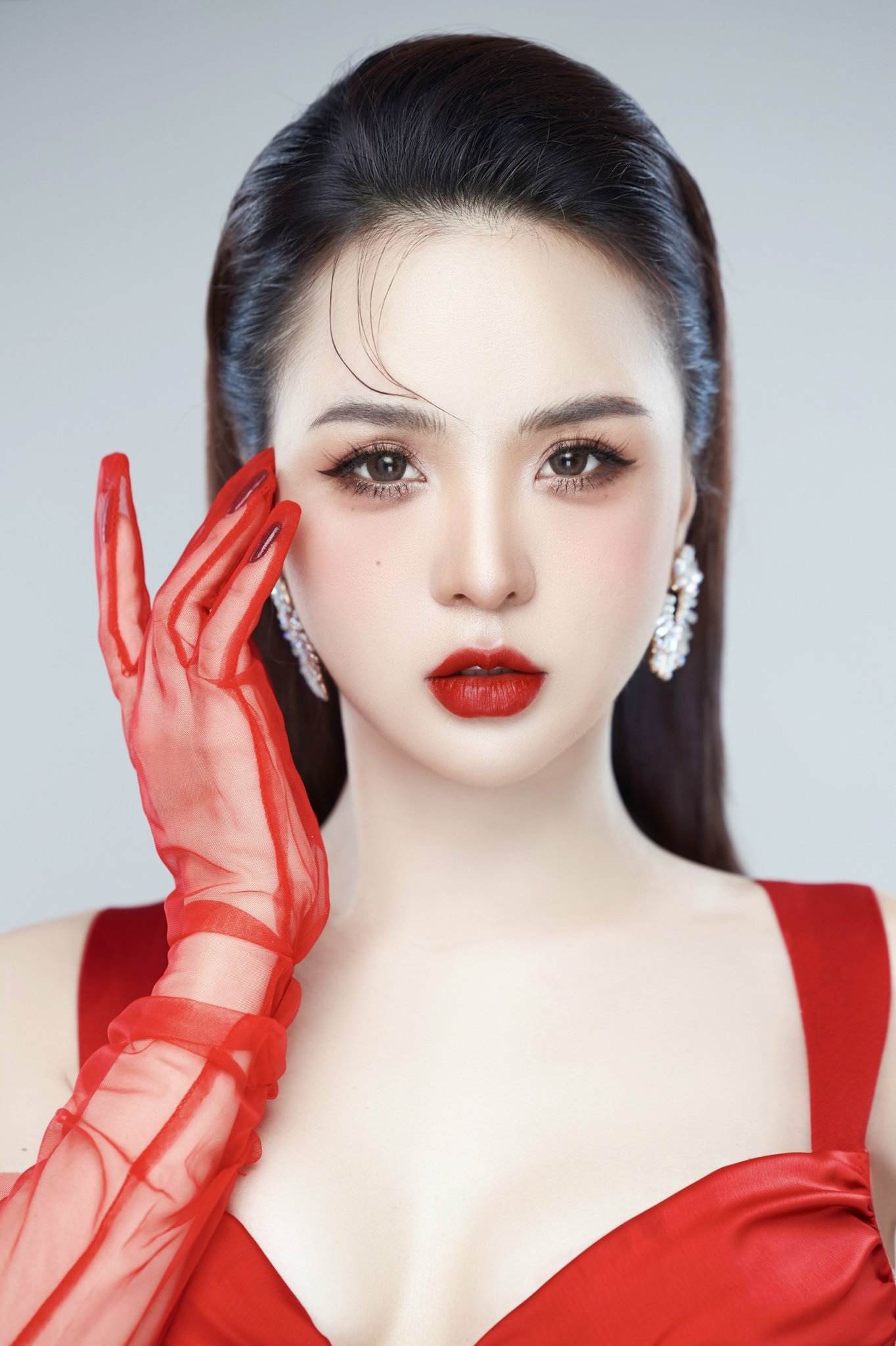 Hằng Nga Nguyễn - Bản lĩnh và sắc đẹp góp phần làm nên thương hiệu mỹ phẩm Hàn Quốc Hemia - 2