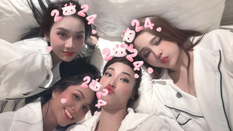 Đến dự đám cưới có hội bạn thân của Vân Hugo.
