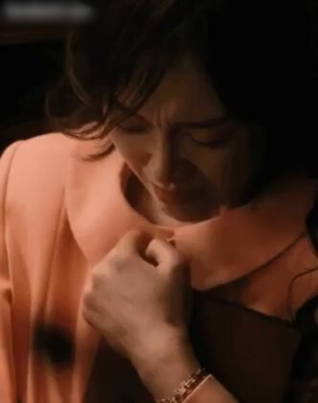 Vật vã 3 năm, quay 86 lần/cảnh phim, amp;#34;nữ hoàng ratingamp;#34; giờ chỉ khóc đã có hơn 110 triệu lượt xem - 8