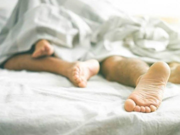 Người đàn ông bị cắm sừng vì thường làm một việc khi yêu, bác sĩ khuyên chia tay ngay và chỉ 6 mẹo này