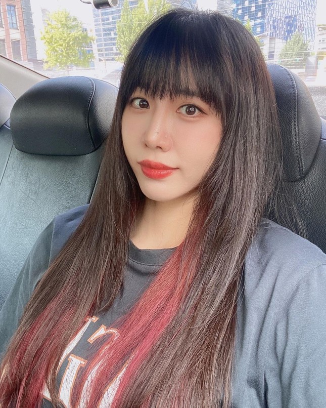 Viki trẻ trung, xinh đẹp ở tuổi 36.