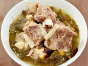 Bếp Eva - Cách làm sườn bò nấu canh chua nóng hôi hổi, mềm tụt cả xương, thơm nức mũi của mẹ đảm