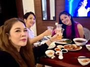 Làm đẹp - 3 chị đẹp U55 đọ nhan sắc đời thật, khó tin mỹ nhân lớn tuổi nhất vẫn đẹp mơn mởn