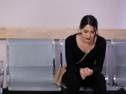 Đưa mẹ chồng đi khám, thấy bóng dáng quen thuộc trong bệnh viện, hôm đó tôi mất ngủ cả đêm