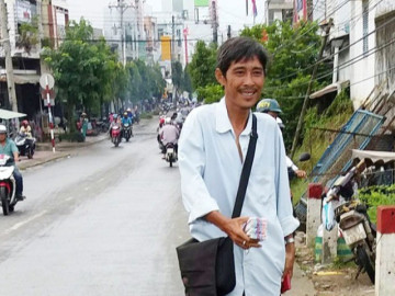 Hai người đàn ông nghèo trúng số độc đắc, bỗng dưng có 1.5 tỷ đồng và cái kết khiến hàng xóm không ngờ tới