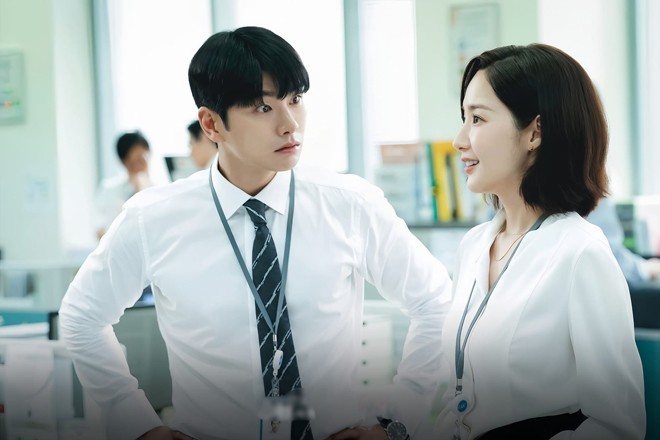 Lee Yi Kyung trong phim Cô Đi Mà Lấy Chồng Tôi