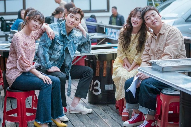 Song Ha Yoon từng nhận được sự quan tâm khi đóng Thanh xuân vật vã.