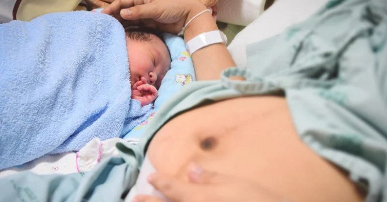 4 ngày đầu sau mổ đẻ, các sản phụ nên biết cách chăm sóc bản thân để mau hồi phục sức khỏe. (Ảnh minh họa)