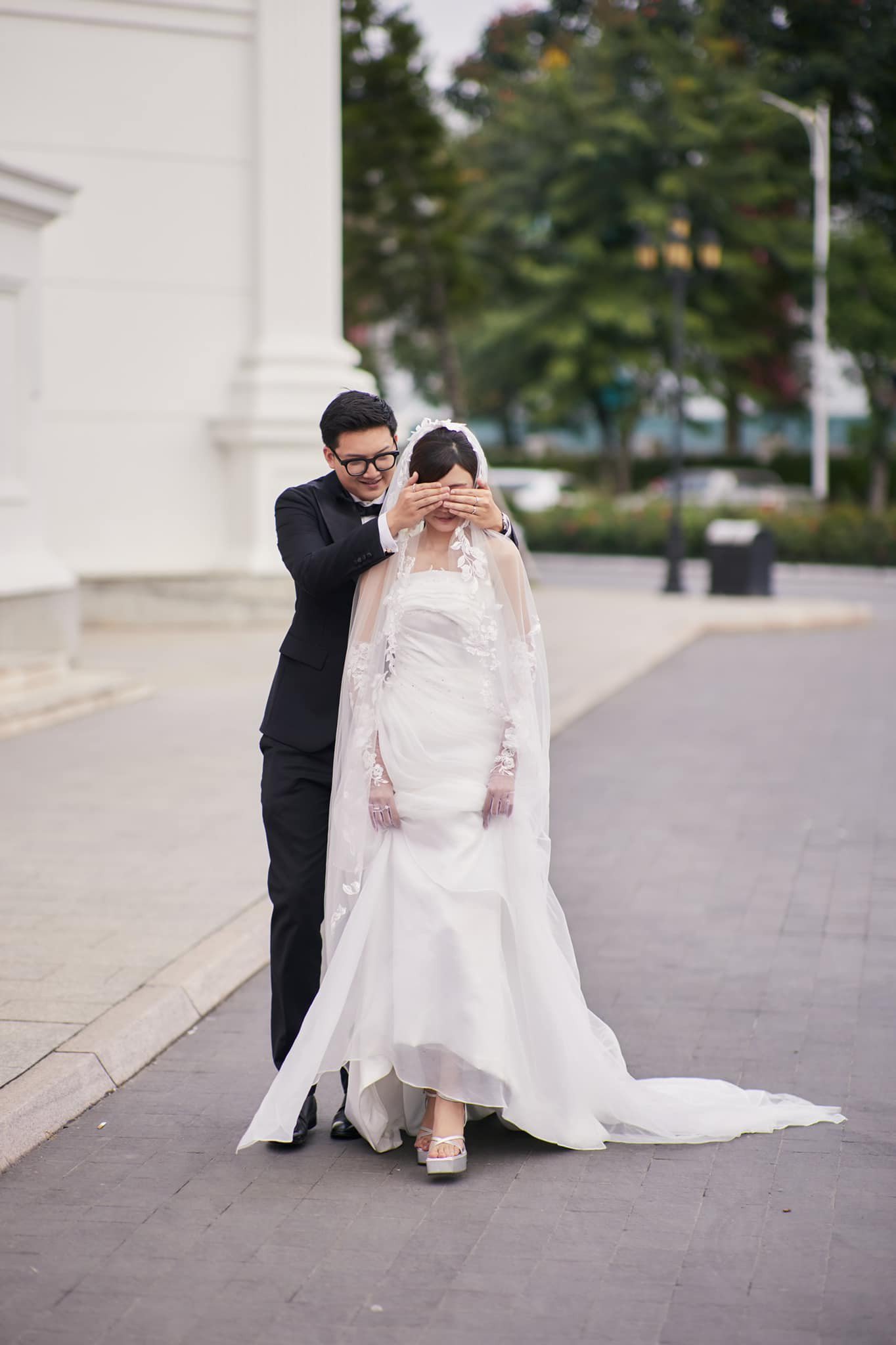 Cô dâu được chú rể bí mật chuẩn bị món quà bất ngờ.