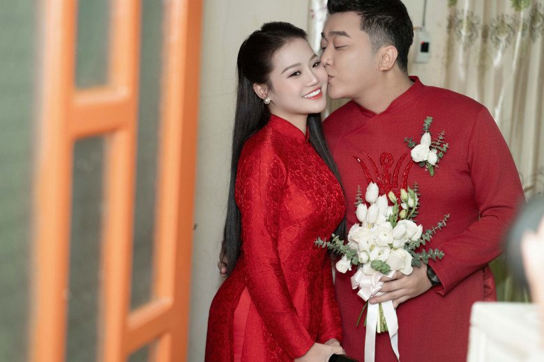 Yanbi và Trang Abby tổ chức lễ ăn hỏi vào cuối năm 2023.
