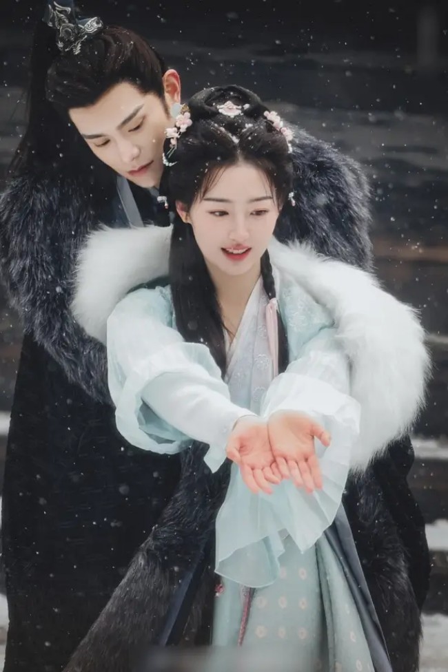 amp;#34;Con gáiamp;#34; Lâm Tâm Như là mỹ nhân cổ trang thế hệ mới, 12 tuổi đã gây sốt vì phổng phao như gái 18 - 11