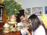 Nhà đẹp - Dọn bàn thờ đón Tết nhớ tránh 4 loại nước này, 10 nhà thì 9 nhà làm đang làm sai