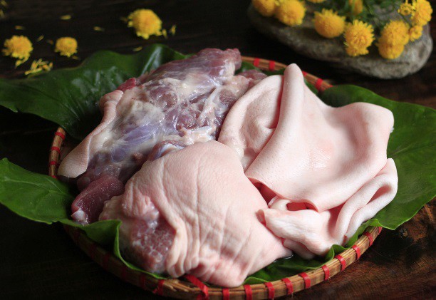 Cần lưu ý khi chọn nguyên liệu làm thịt đông, đặc biệt là bì lợn. Ảnh minh họa. 