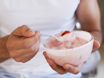 Sữa chua tốt cho tiêu hóa nhưng người đau dạ dày có nên ăn sữa chua? Ăn thế nào thì tốt nhất?