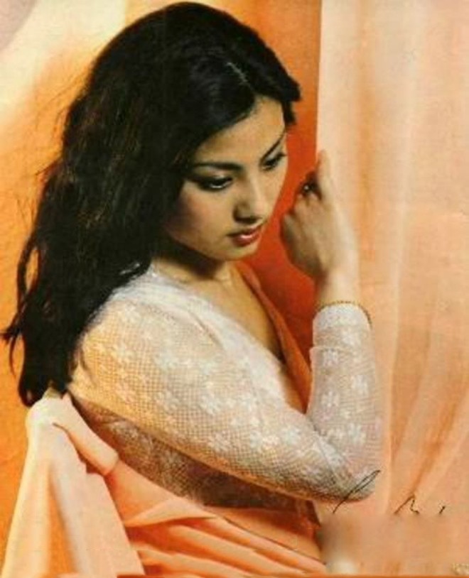 Nhạc Vận bị người tình bỏ rơi, rơi vào cuộc sống khốn khó.