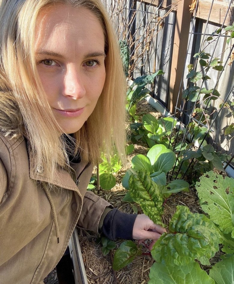 Chị Hannah mê làm vườn, trồng rau từ nhỏ. 