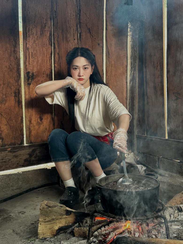 Sinh ra trong một gia đình không mấy khá giả, Lê Bống có ý chí kiếm tiền từ nhỏ.